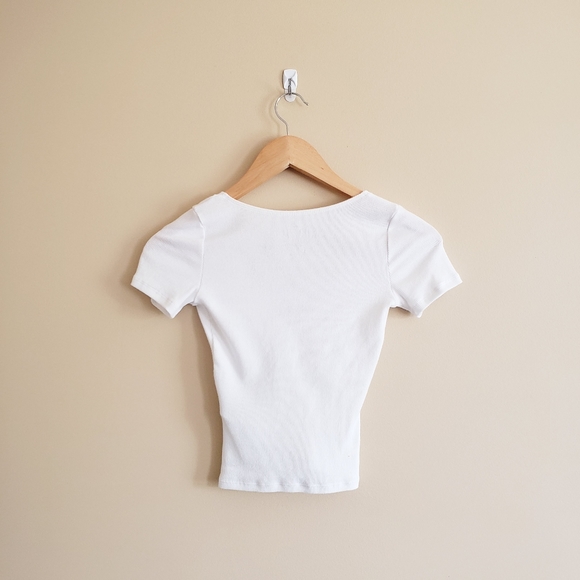 NWT Hollister White Faux Wrap Crossover Short Sleeve Crop Top - Picture 2 of 5